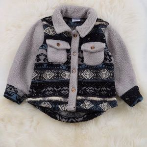 NWT Kids Black and Gray Geometric Sherpa Shacket